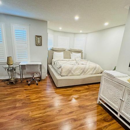 מיסיסאוגה Luxury Home In Toronto מראה חיצוני תמונה